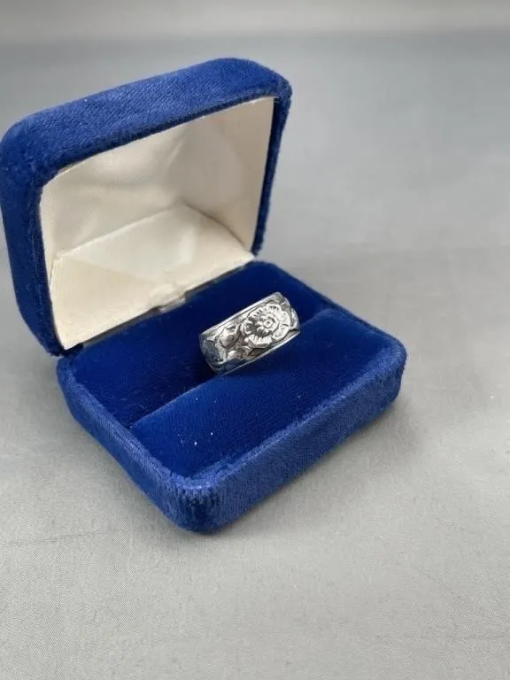 Sterling Silver Repousse Floral Poppy Ring