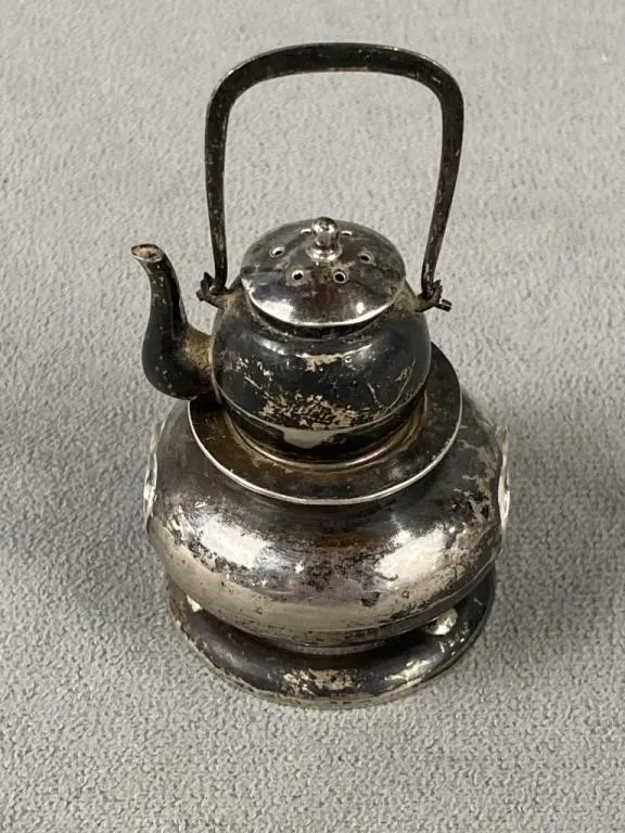 Figural Sterling Silver Tea Kettle Salt & Pepper