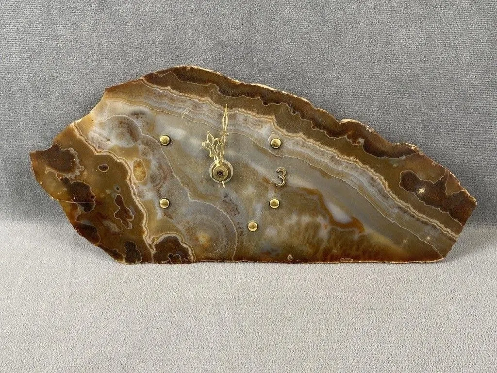 Geode Slice Clock