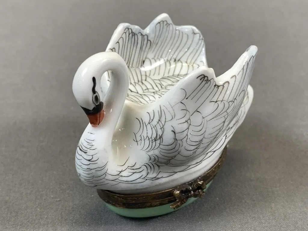 Vintage Limoges France Trinket Box
