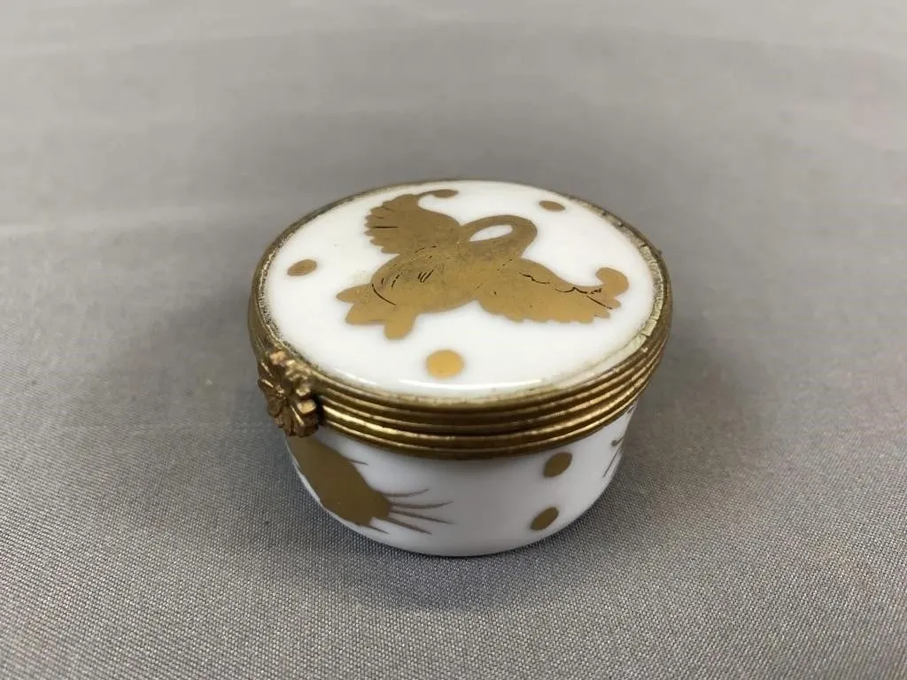 Vintage French Porcelain Snuff Box