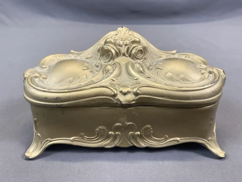 C1910 Art Nouveau Trinket Box