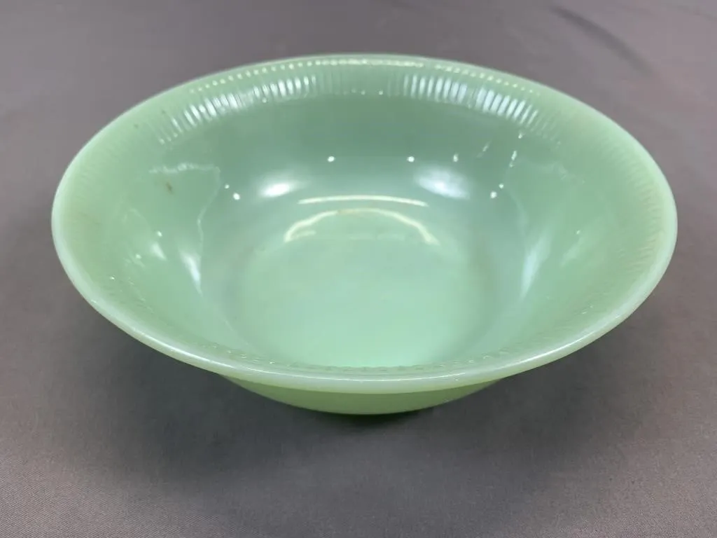 Fire King Jadeite Bowl w Ribbed Rim