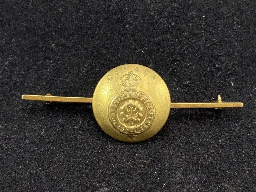 Canadian WWI or WWII Sweetheart Sweetheart Pin