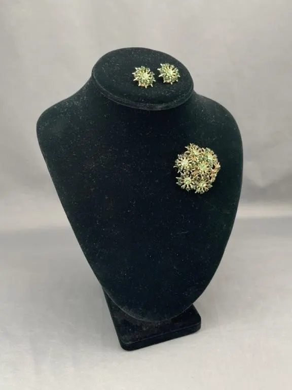 Mid Century Peridot & Emerald Coloured Set