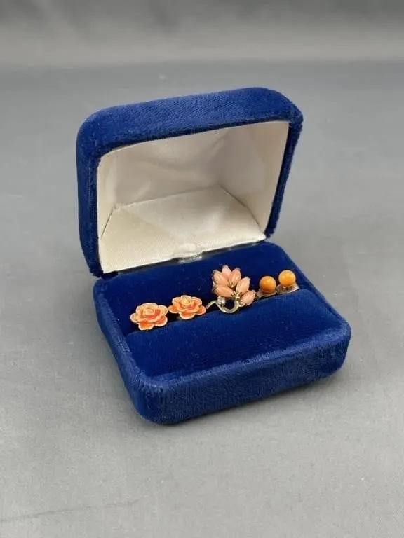 Gold Plated Ring w Coral Cabochons + Earrings