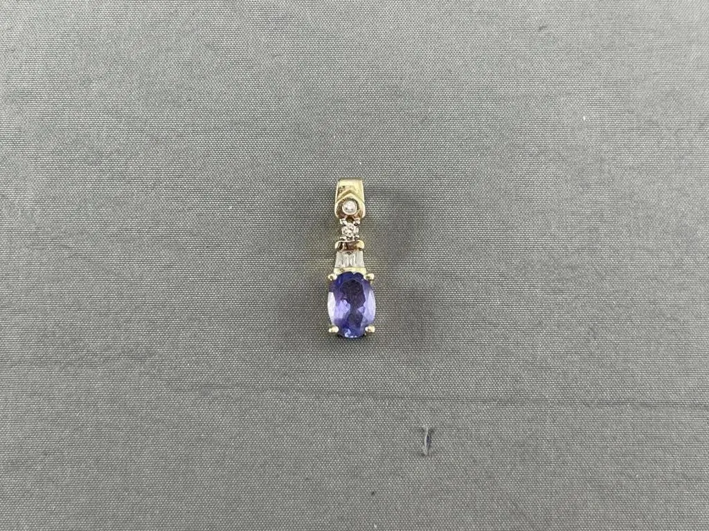 585 14K Gold Amethyst & Diamonds Pendant