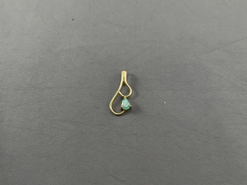 14K Gold Emerald Pendant