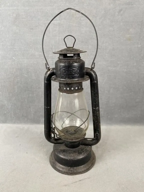 Antique GSW WINDPROOF BARN Lantern
