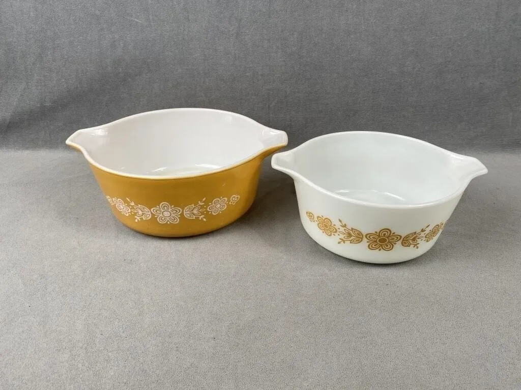 Vintage Pyrex Butterfly Gold Quart Casserole Set