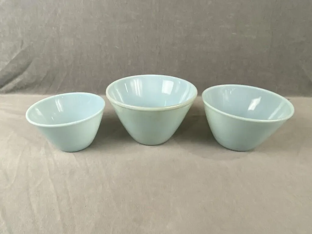 Delphine Blue Fire King Stacking Bowls