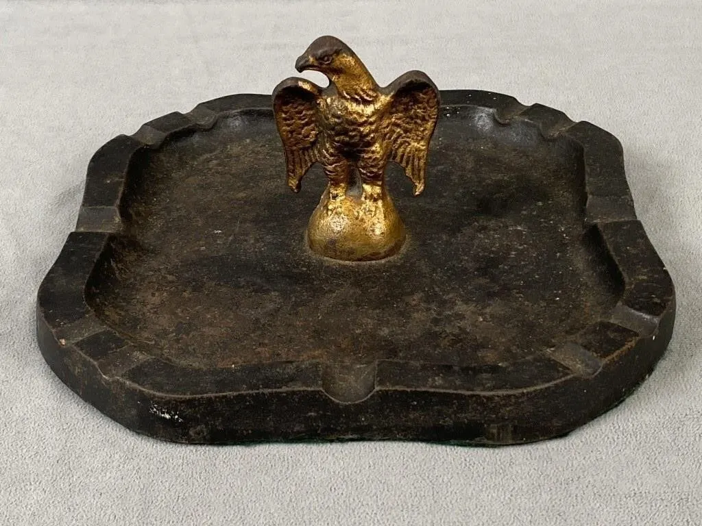 C1900 Cast Iron Cigar Ashtray w American Eagle