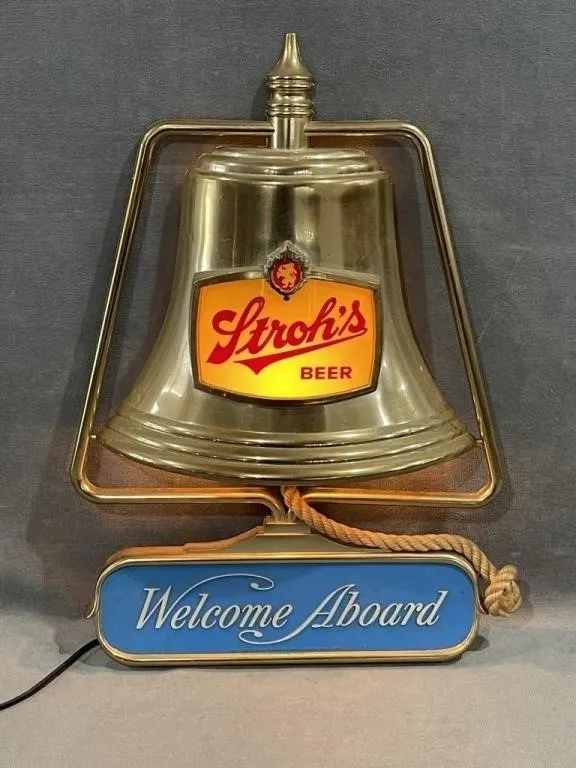 Light Up Stroh's Beer Advertising Sign