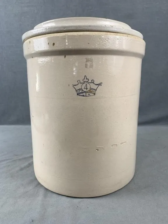 C1930 4 Gallon Crown Crock w Lid