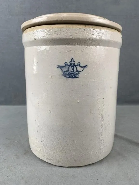 C1930 3 Gallon Crown Crock w Lid