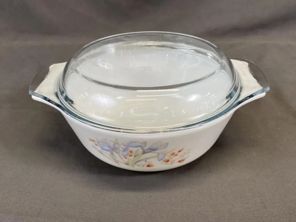 Vintage Pyrex Blue Iris Casserole Dish w Lid