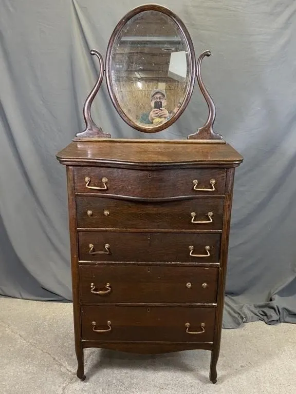 C1900 Quarter Cut Oak Highboy w Oval Mirror