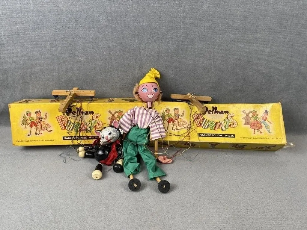 Boxed Antique Marionette Cat & Person Puppets