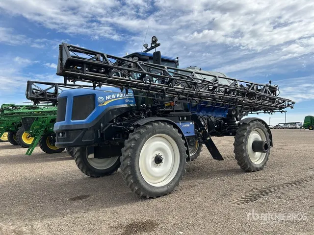 2013 New Holland SP.275R 120 ft 4x4 High Clearance Self-Propelled Sprayer
