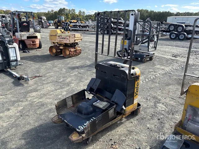 Yale MPB040-EN24T2736 4000 lb Electric Pallet Jack (Inoperable)