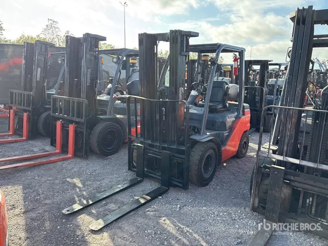 2020 Toyota 8FGU25 4500 lb Pneumatic Tire Forklift
