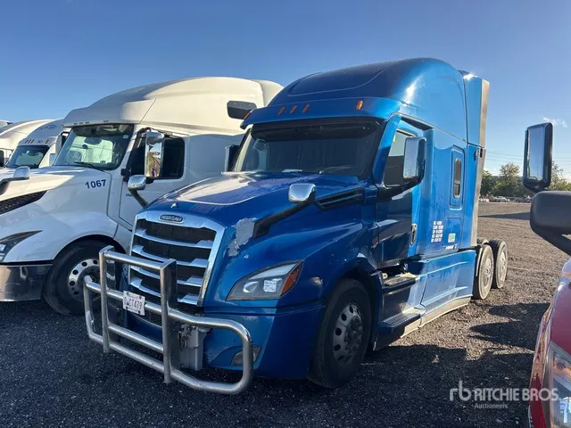 2024 Freightliner Cascadia 126 6x4 T/A Sleeper Truck Tractor