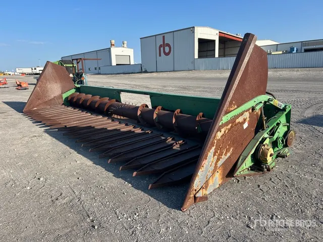 John Deere 22 Row 12 in Sunflower Combine Header