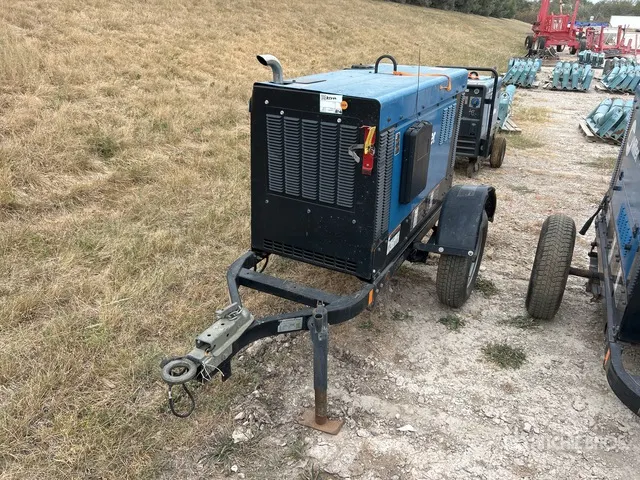 2020 Miller Big Blue 400 Pro 400 A Mobile Multi-Process Engine Driven Welder