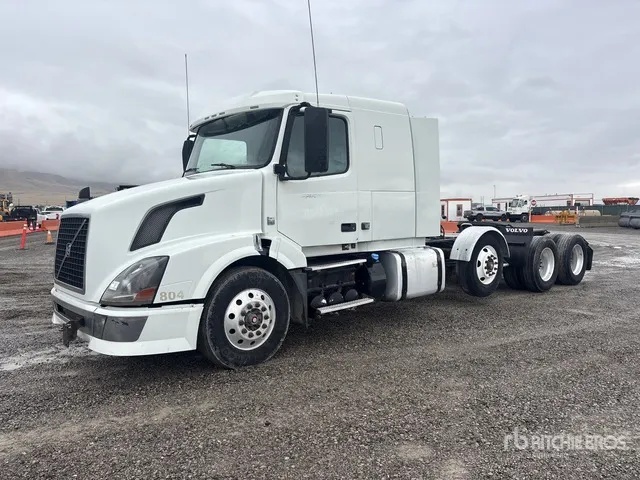 2015 Volvo 6x4 T/A Sleeper Truck Tractor