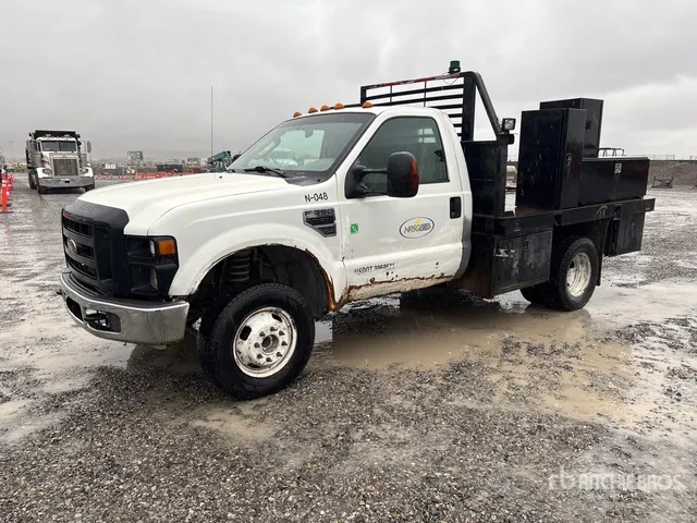 2008 Ford F-350 XL 4x4 Utility Truck