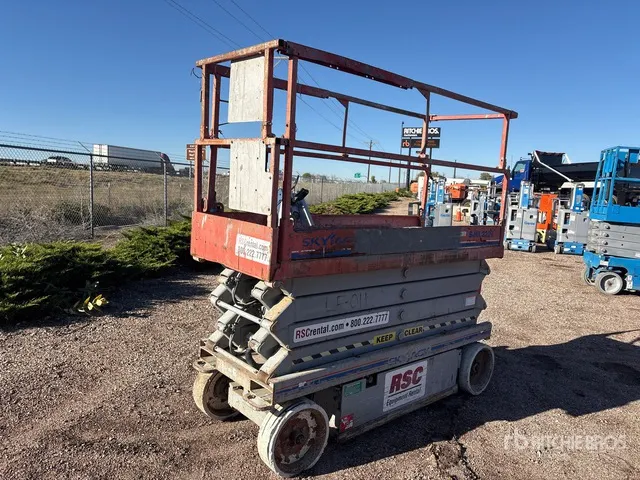 Skyjack SJ3226 Electric Scissor Lift