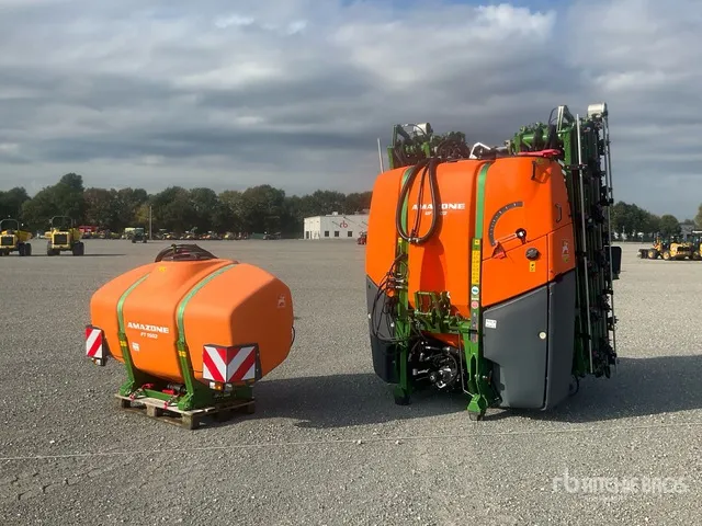 2023 Amazone UF2002 30 m 3-Point Hitch Sprayer