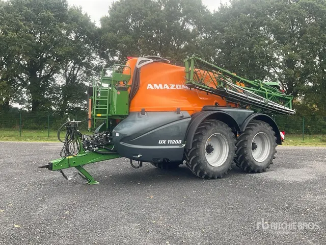 2019 Amazone UX 11200 Super 40 m T/A Pull-Type Sprayer