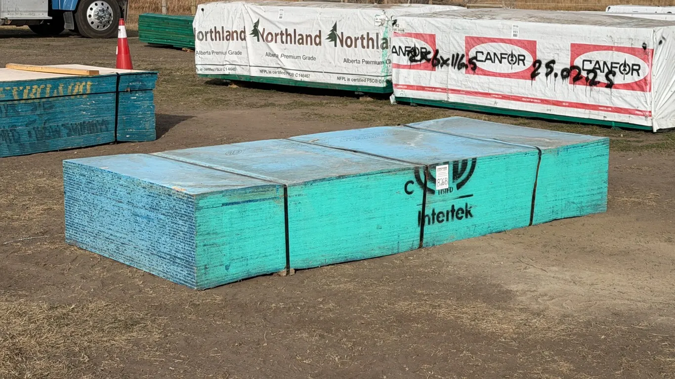 (32) Unused 4'x9'x7/16" OBS Sheathing