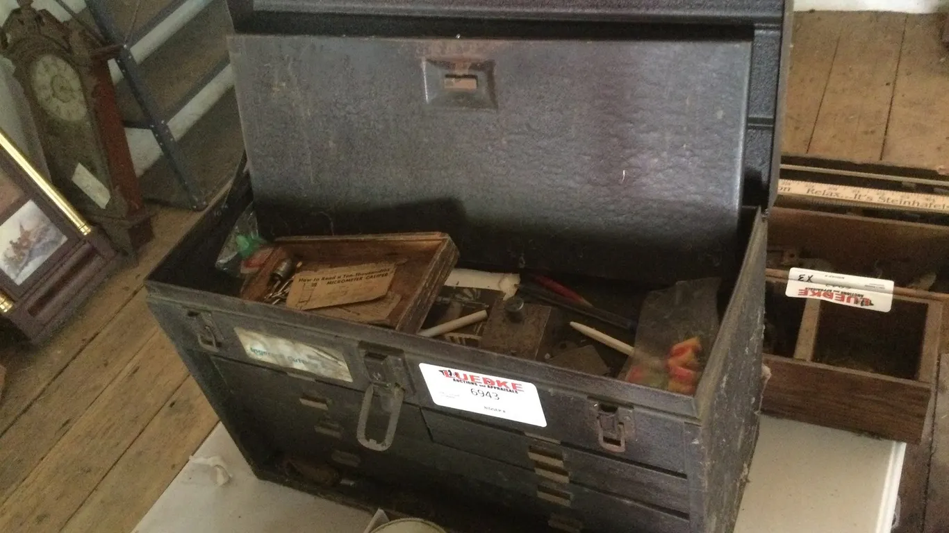 Metal Tool Box