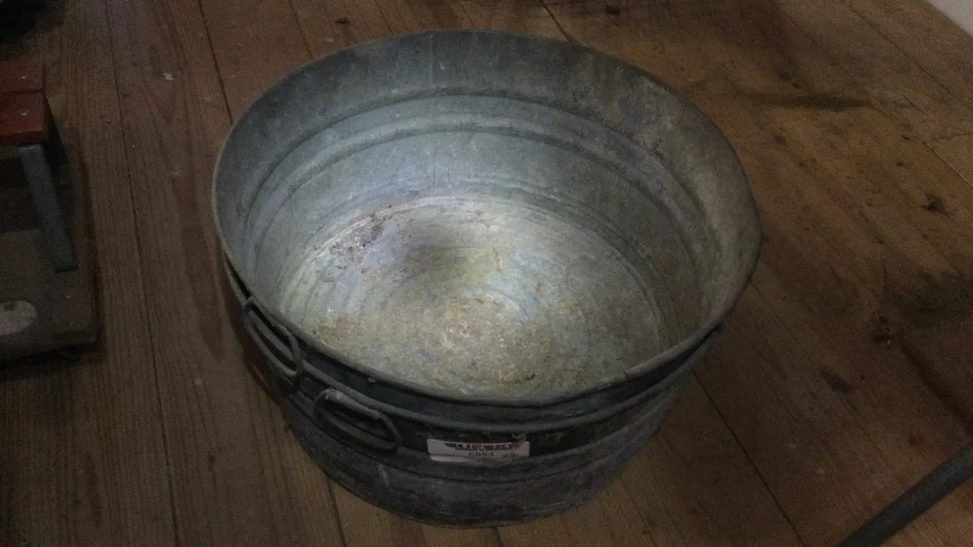 Large Metal Wash Tubs