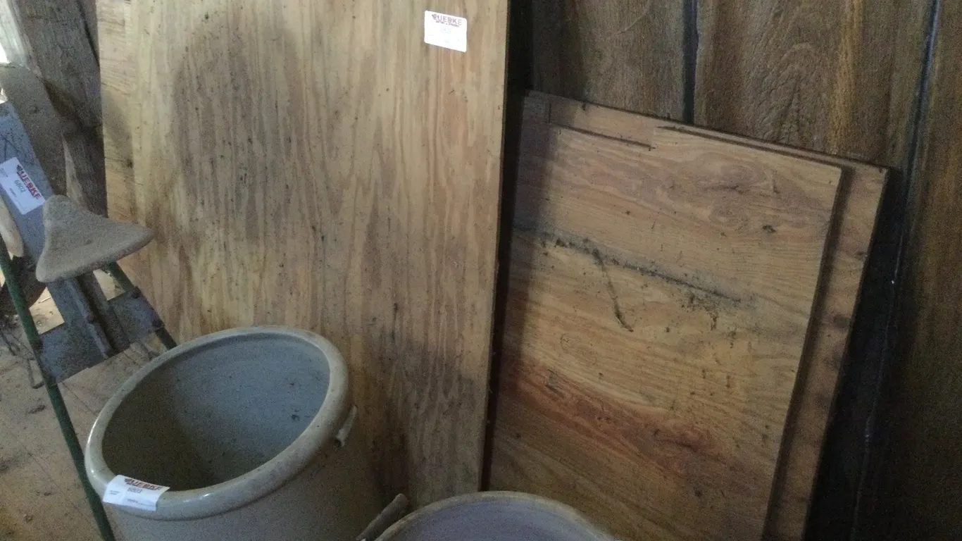 Plywood
