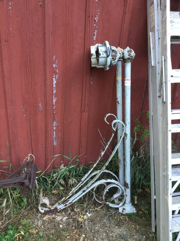 (2) Lamp Holders