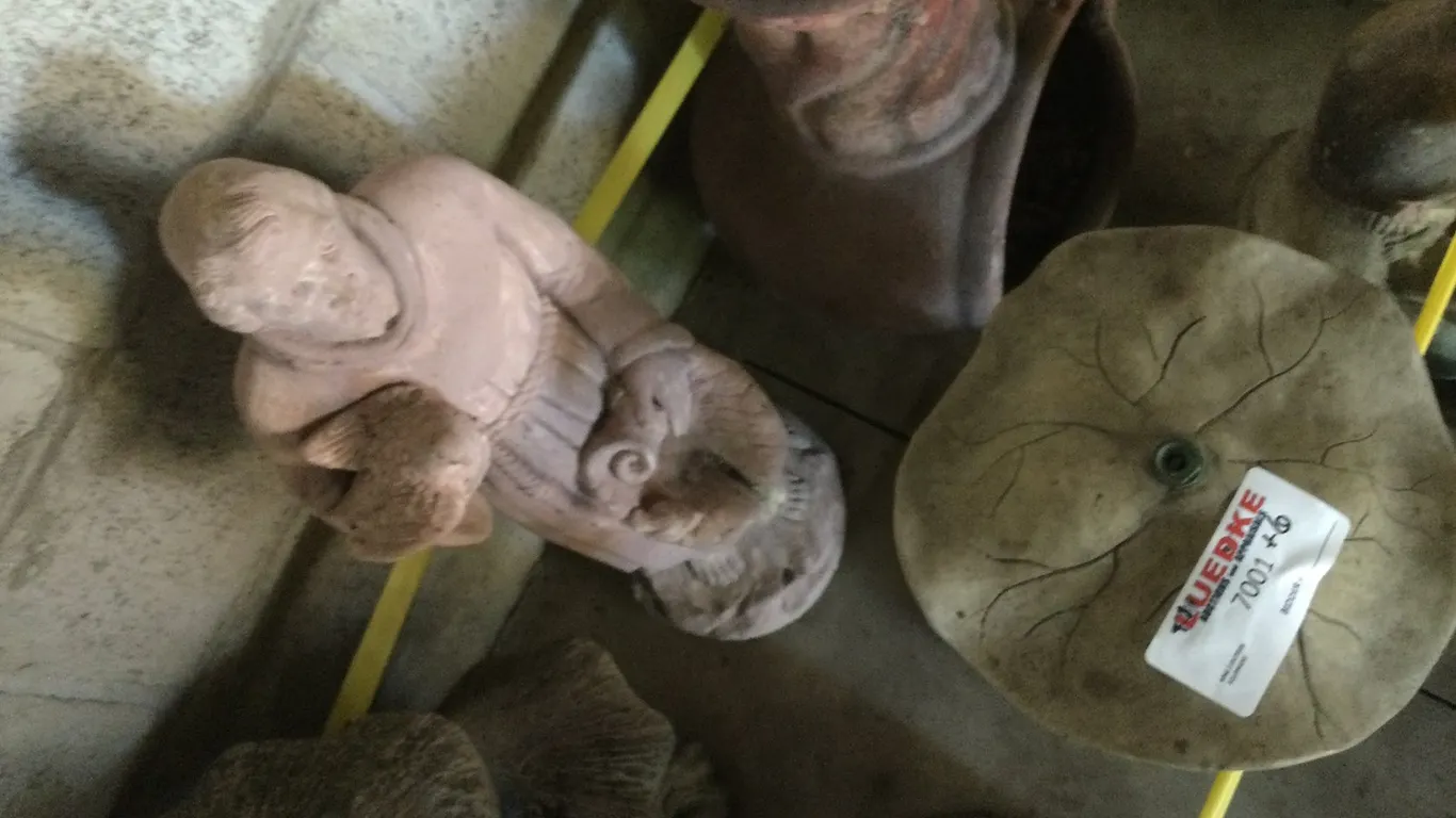 (6) Cement Pieces