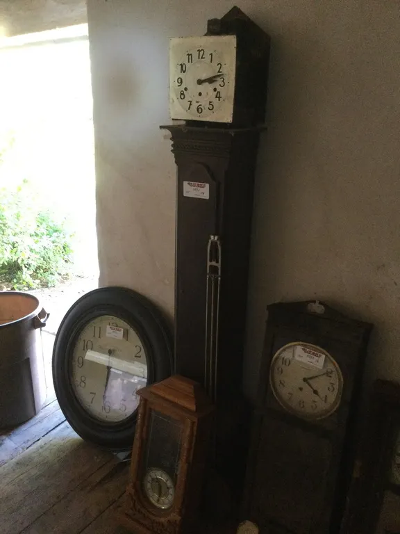 (2) Clocks