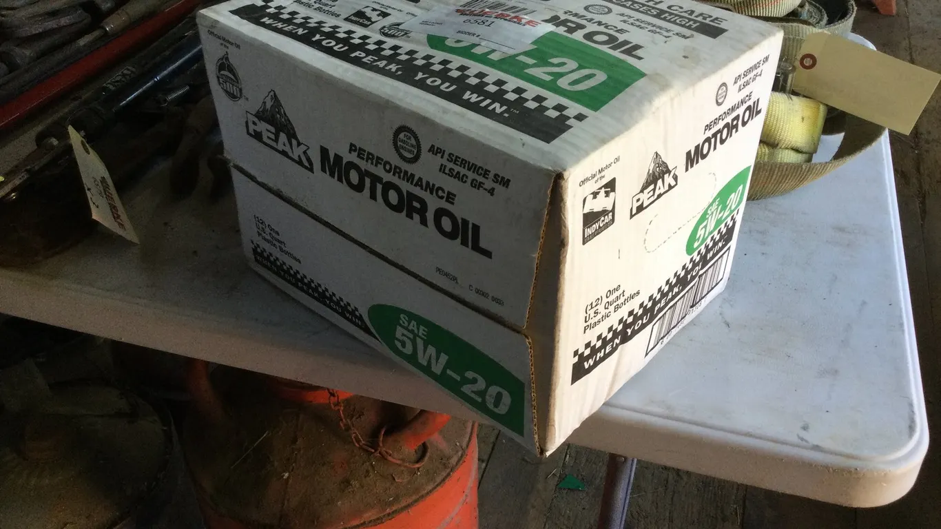 Peak Motor Oil