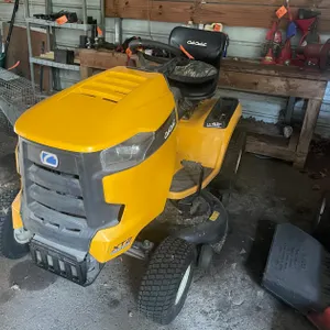 2014 Cub Cadet Riding Lawn Mower