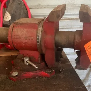 Olympia 5" Bench Vice