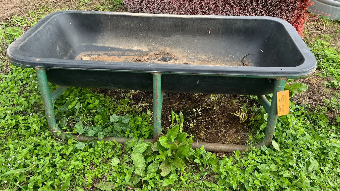 5' Poly Feeder