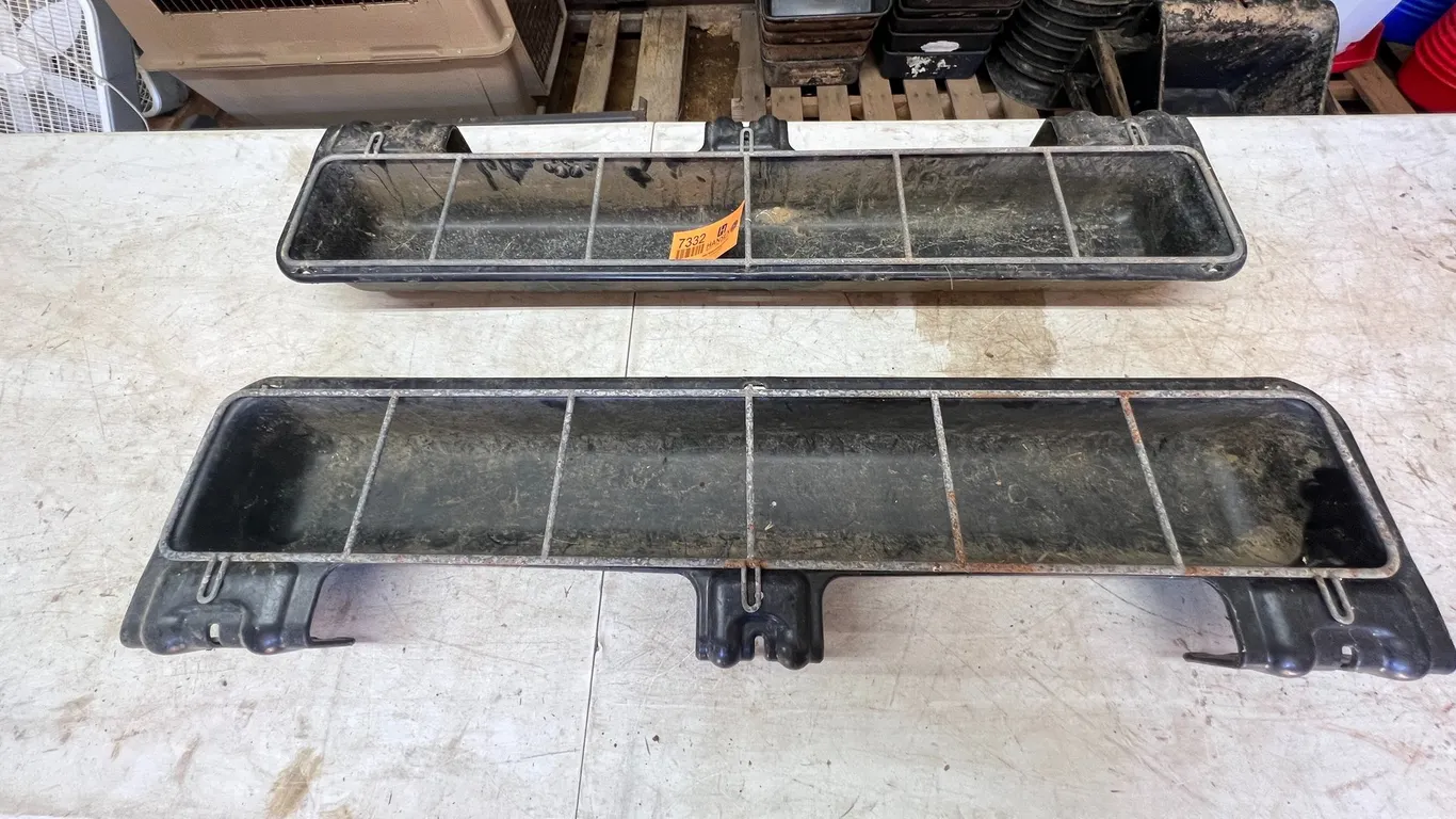 (2) Plastic Hanging Feeders