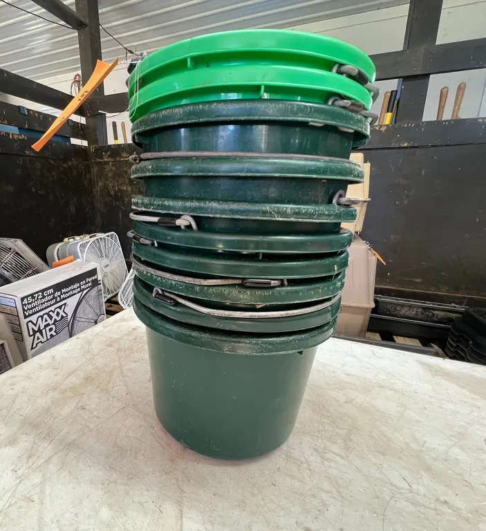(10) Plastic 8 Quart Pails