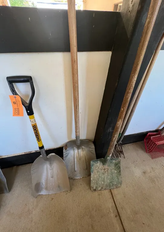 (3) Aluminum Scoop Shovels