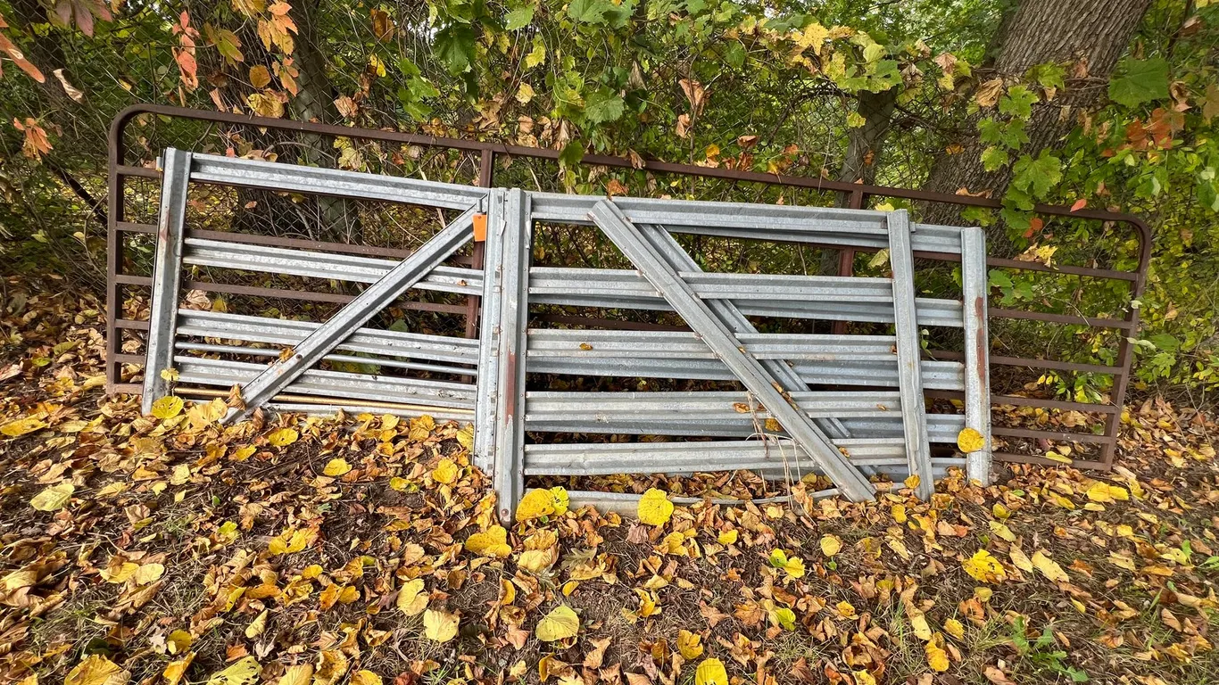 (4) Various Sized Gates