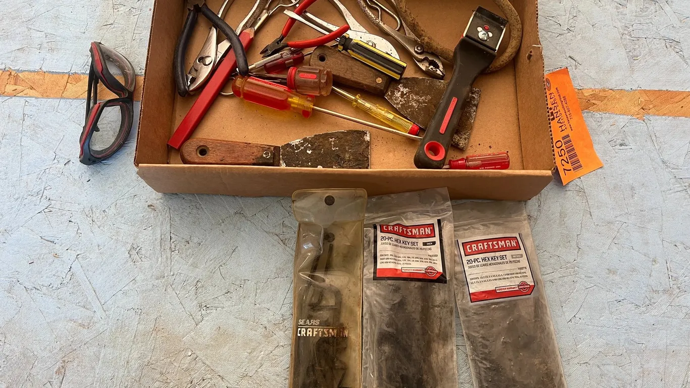 Allen Wrenches, Pliers, Screwdrivers, and Putty Knifes