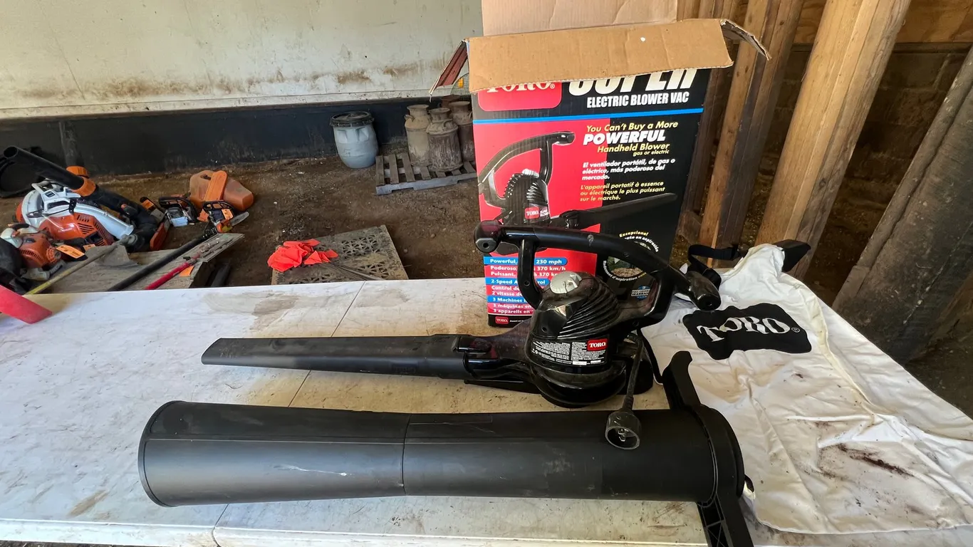 Toro Super Electric Blower Vac